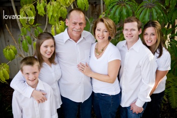 anaheim hills family portraits www.lovatoimages.com