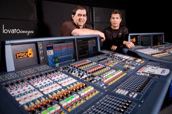 orange editorial photography www.lovatoimages.com