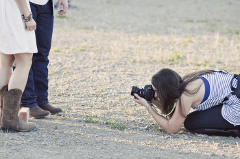 rustic engagement pictures