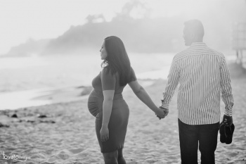 creative maternity pictures