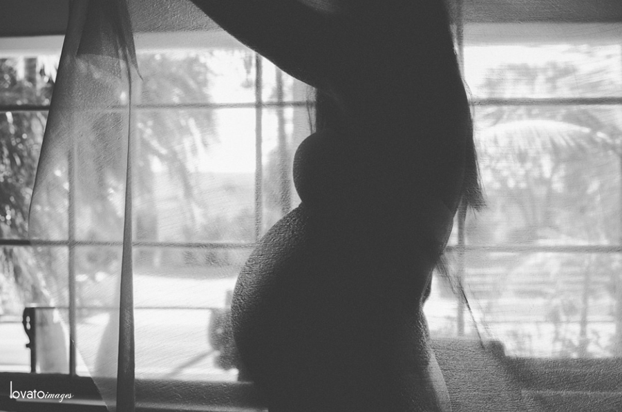 creative pregnant photos