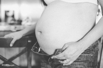 maternity portrait photographer